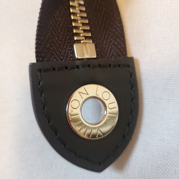 Limited edition Louis Vuitton x Chapman Brothers Pochette  LV #M66649 - Picture 12 of 15